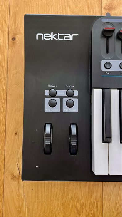 Teclado nektar Panorama T4