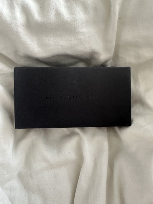 Daniel Wellington petite sterling klasyczny zegarek srebrny