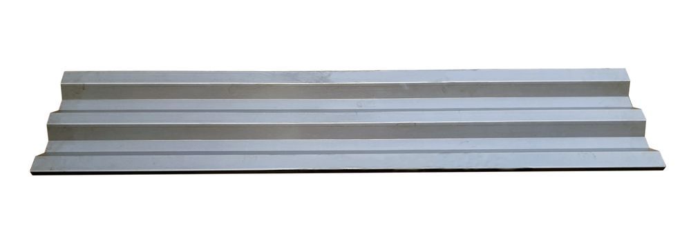 Blacha 2 mm profilowana duży trapez długość 220 cm wysokość 42 cm