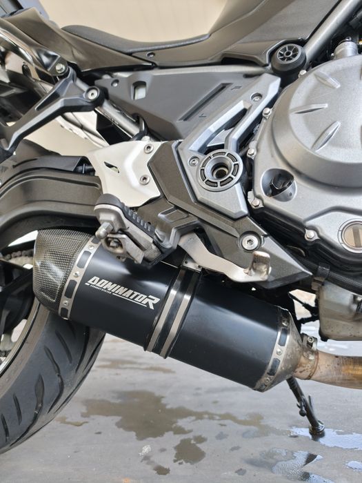 Kawasaki Z650 (2017) | 31.700 km | Muitos Extras | Pronta a andar