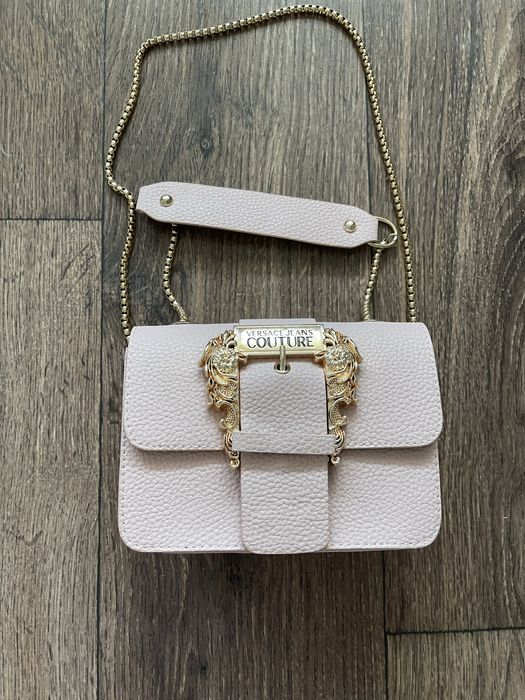 Очень красивая пудроя сумочка Versace! Новая