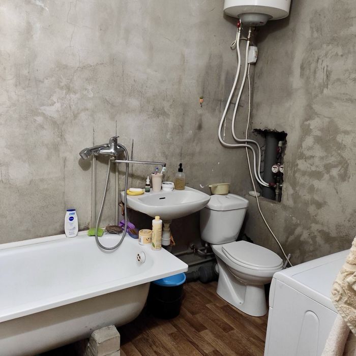 Простора 2 кімн. Цегляний будинок. Супер ціна!