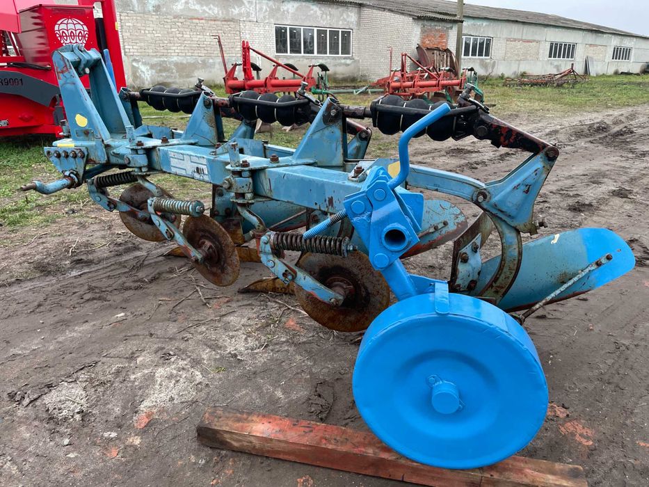 Продам Плуг 3-корпусний Overum 3-25-30-35-40 Rabe Werk Kverneland