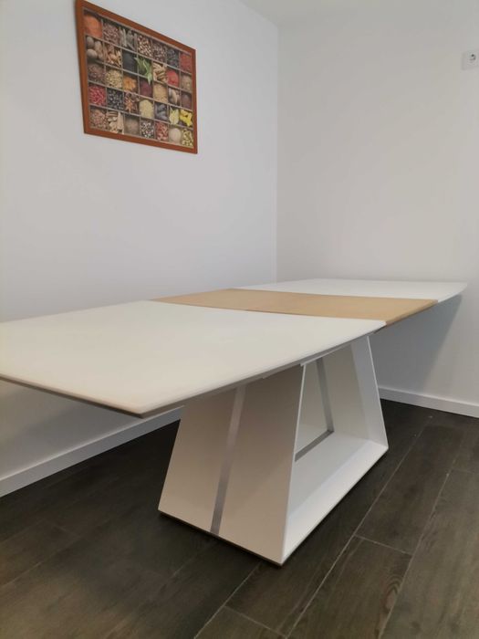 Mesa extensível 180/240 cm