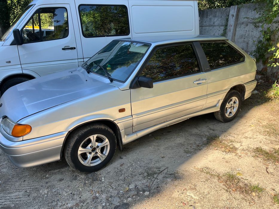 Автомобіль ваз 2113