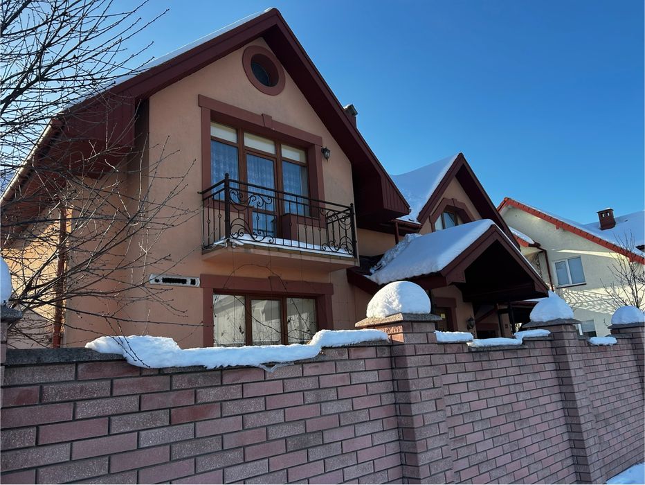 ПРОДАЖ Будиноку  з ЯКІСНИМ  ремонтом та меблями!!!