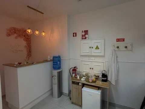 Arrendamento de espaço comercial na Rua Martin de Freitas, 21