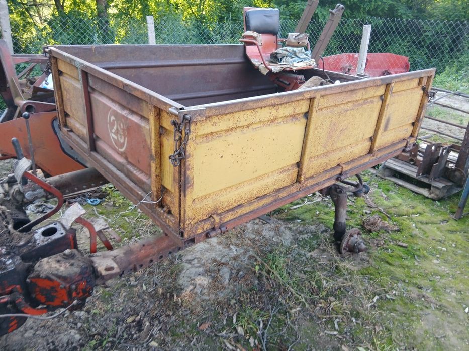 Продам запчастини на  трактор т 16