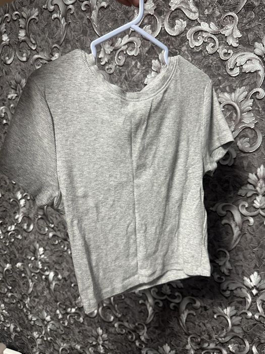 Футболка коротка жіноча М (150грн)