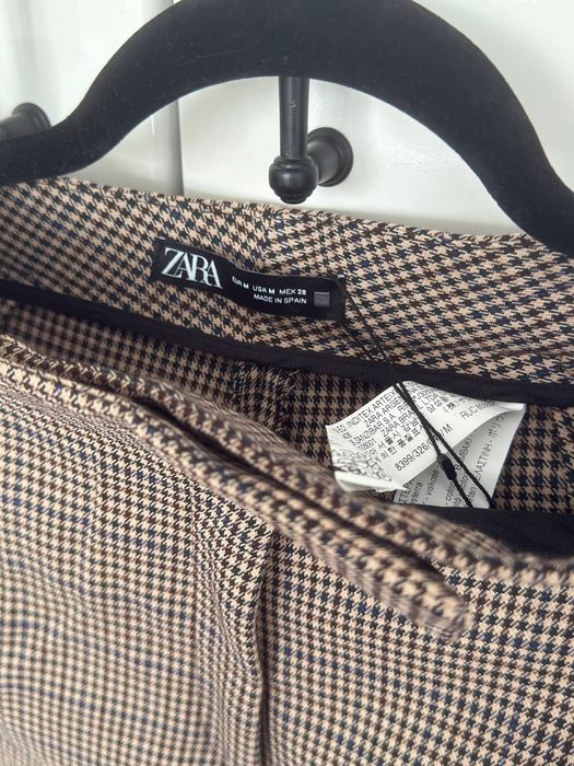 Класичні брюки Zara