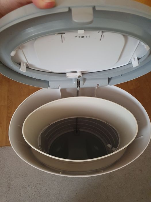 Kosz na zużyte pieluchy