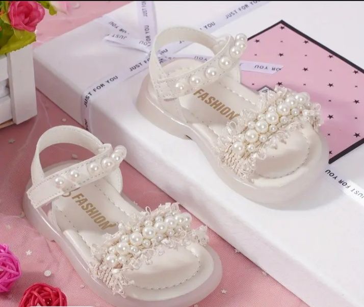 босоніжки для дівчинки