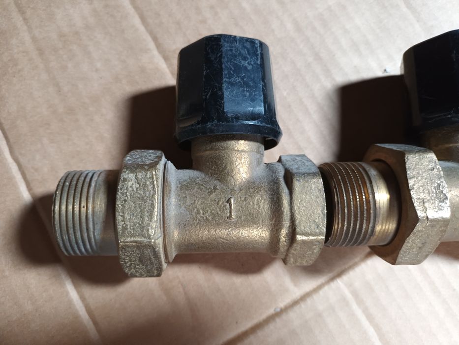 Zawory grzejnikowe 3/4 "- 1 "