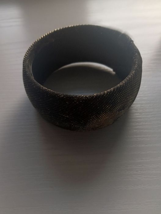 Szeroka bransoletka złoto czarna