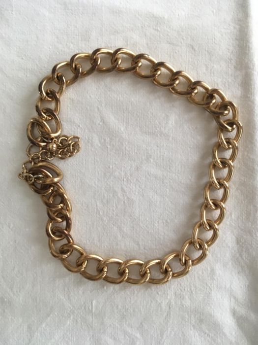 Bijuteria (colares e brincos)