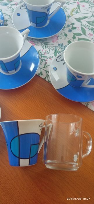 Kubeczki z podstawkami