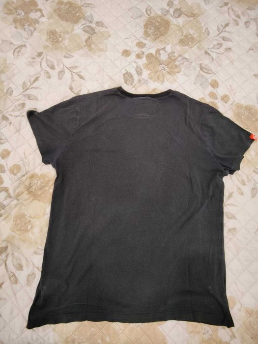 T-shirt Superdry tam. L em excelente estado
