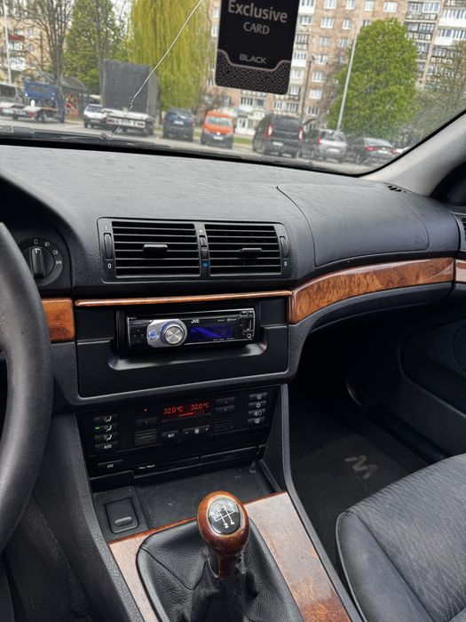 BMW E39 520i в хорошому стані