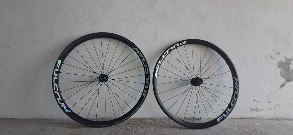 Rodas estrada disco fulcrum 600DB