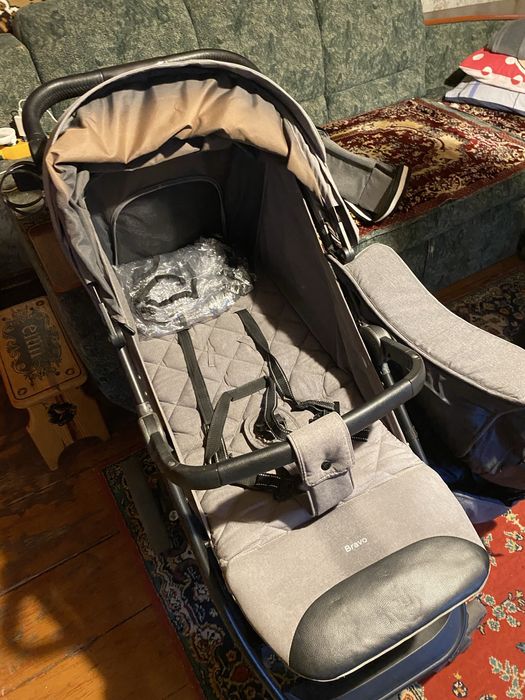 Коляска Carello Bravo .