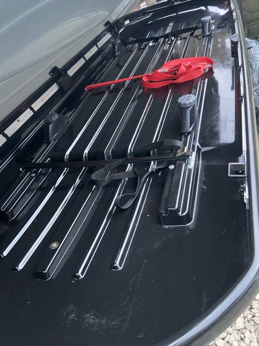 Thule Flow skiboks box bagaznik dachowy