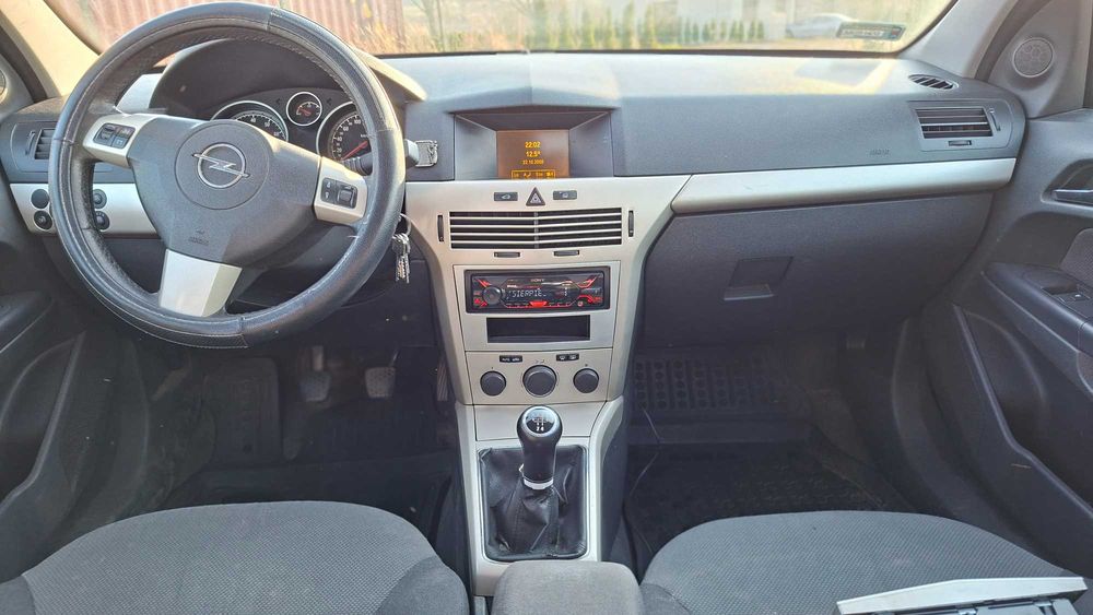Opel Astra H Sedan, LPG, Polski Salon, Felgi Alufelgi Niski Przebieg