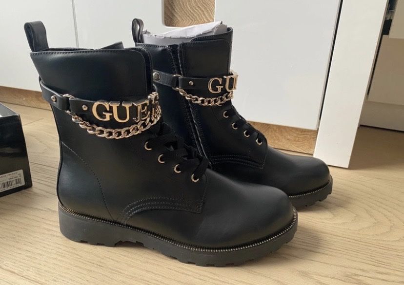 Nowe damskie botki Guess