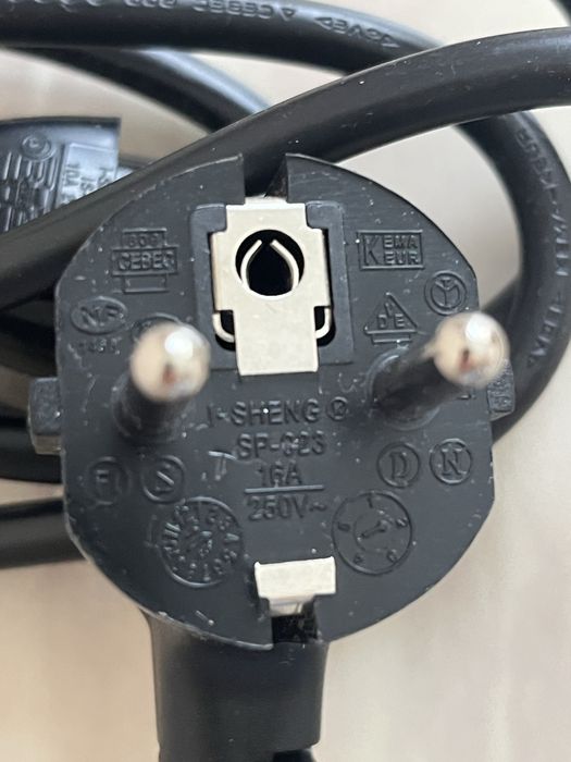 Шнур до компʼютера. Новий.Шнур  до компʼютера..