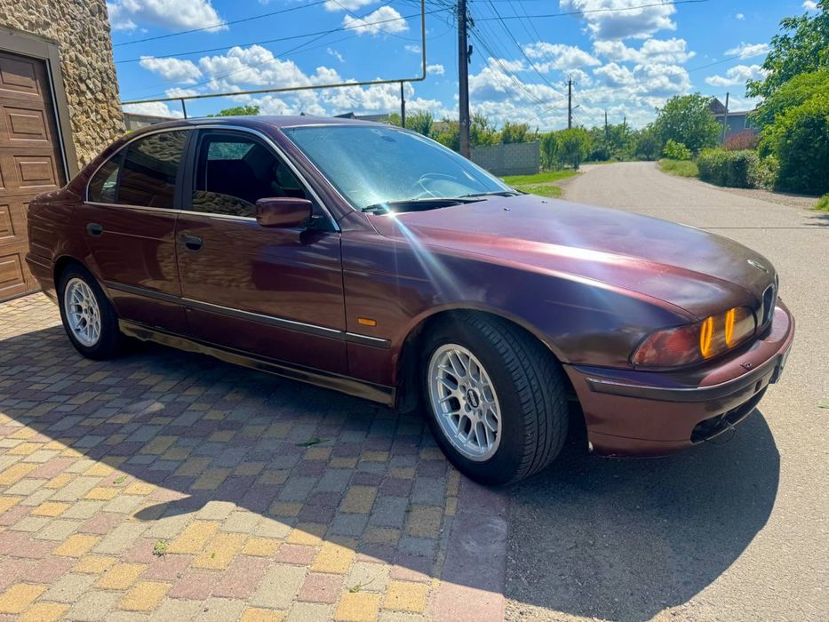 Продам BMW E39 2.5Бенз