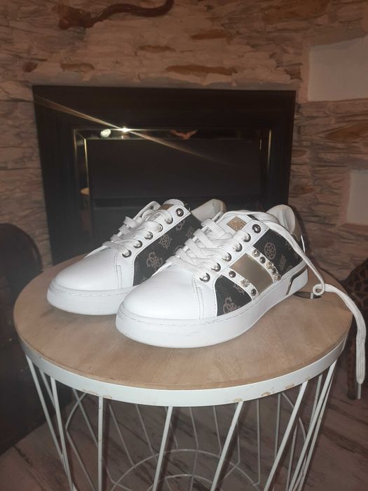 GUESS sneakersy jak nowe