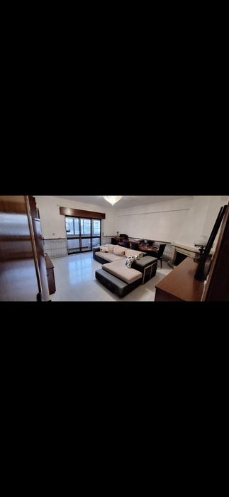 Apartamento T1 convertido em T2 no Cacém de Cima