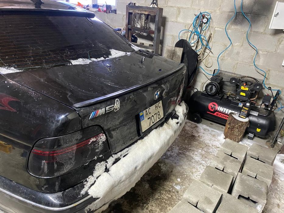 BMW e39 2.8 бензин