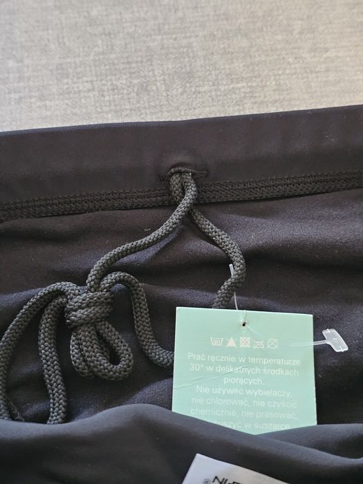 Kąpielówki męskie sportowe czarne szybkoschnące slipy basen plaża Size S