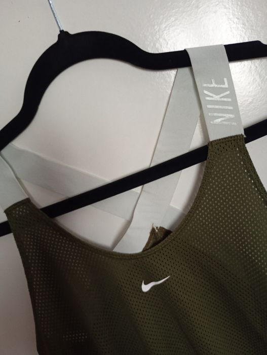 Майка спортивна жіноча М Nike