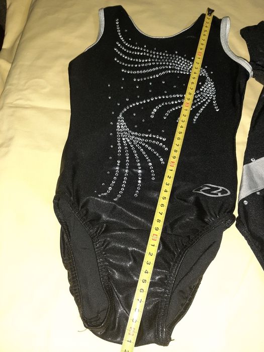 Продам купальник для художньої гімнастики  зріст  128- 140