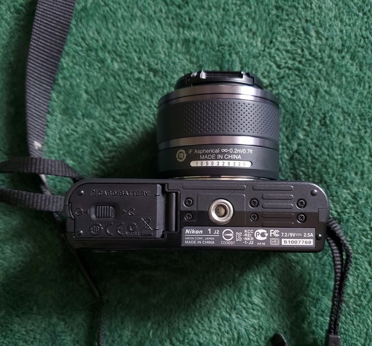 Фотоапарат Nikon 1 J2