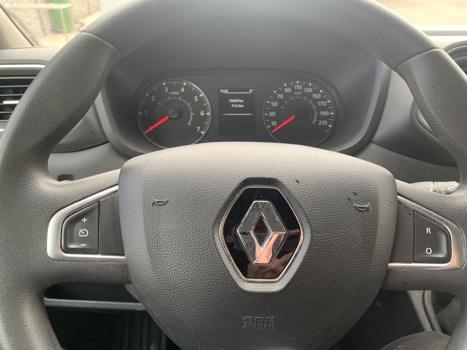 Renault Master 2021