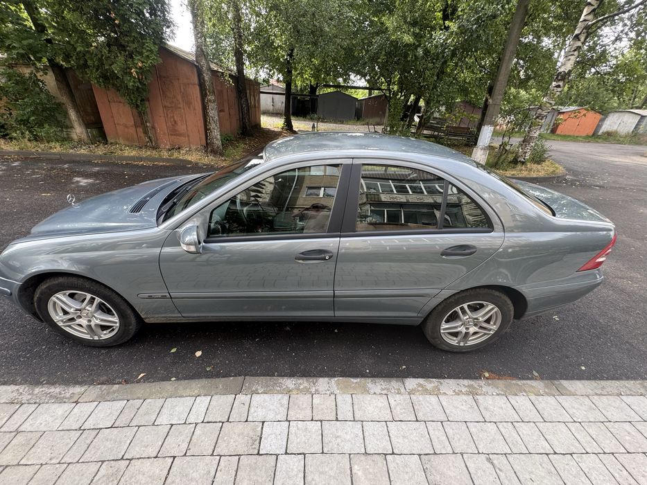 Mercedes-Benz C-Class 2003