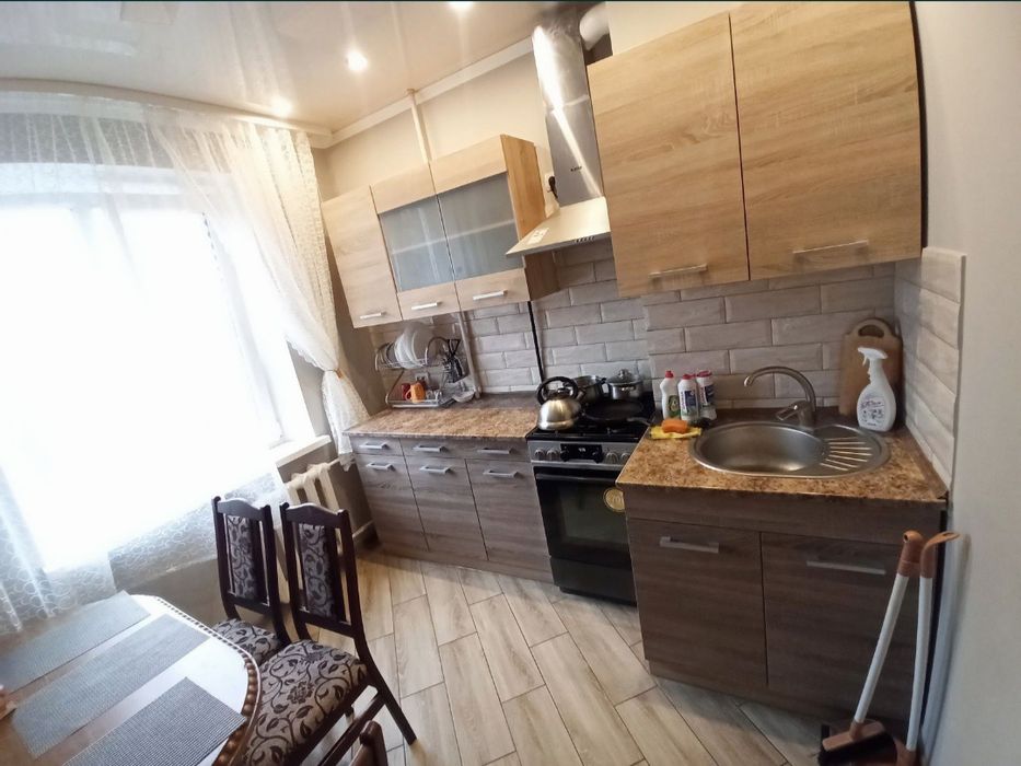 2 кім. Порт сіті, ЖД вокзал, Автостанція пог 450, 750 доба