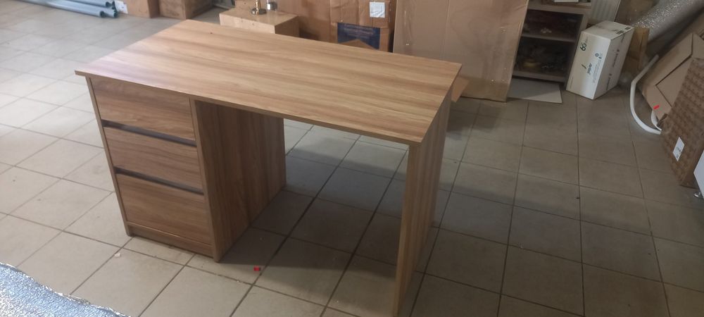 Стіл письмовий, гарний, новий