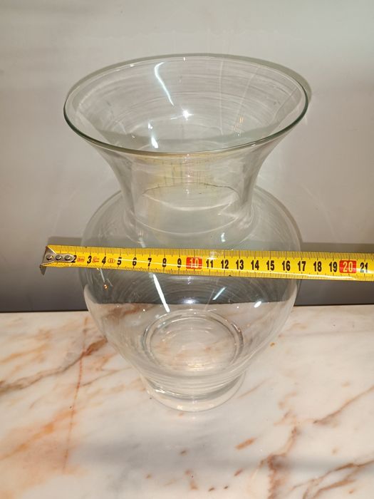 Vaso de vidro transparente com base canelada, Decoração, arranjos flor