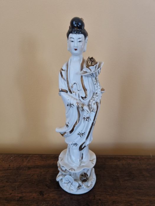 Deusa oriental kuan Yin