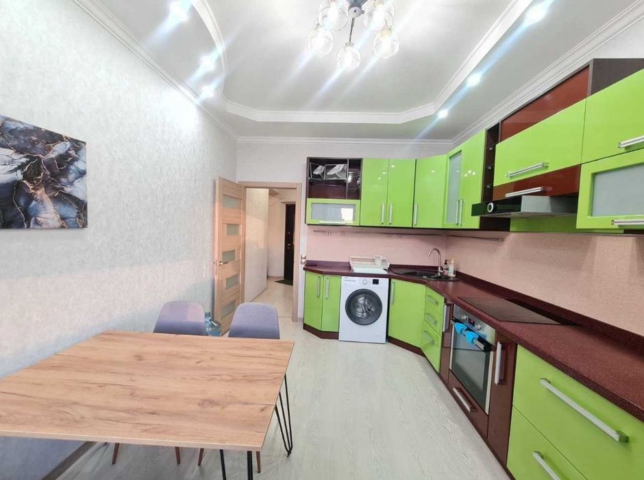 Продам 2-кімнатну квартиру на Маршала Говорова біля Парку Перемоги