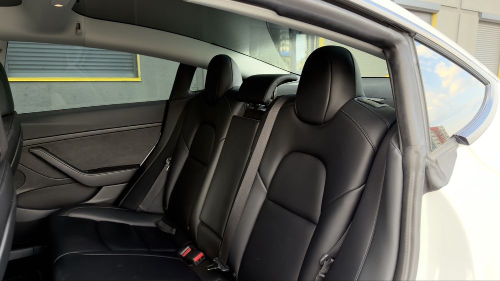 Tesla Model 3 - 2022 рік - Long Range Dual Motor