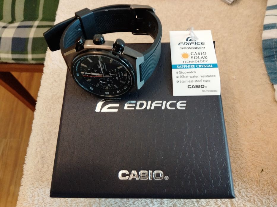 Casio EDIFICE EFS-S660PB-1AEF casio g shock