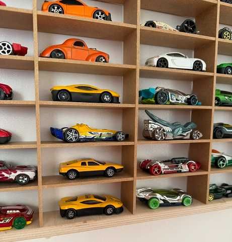 półka na resoraki 80 miejsc samochodziki typu hot wheels
