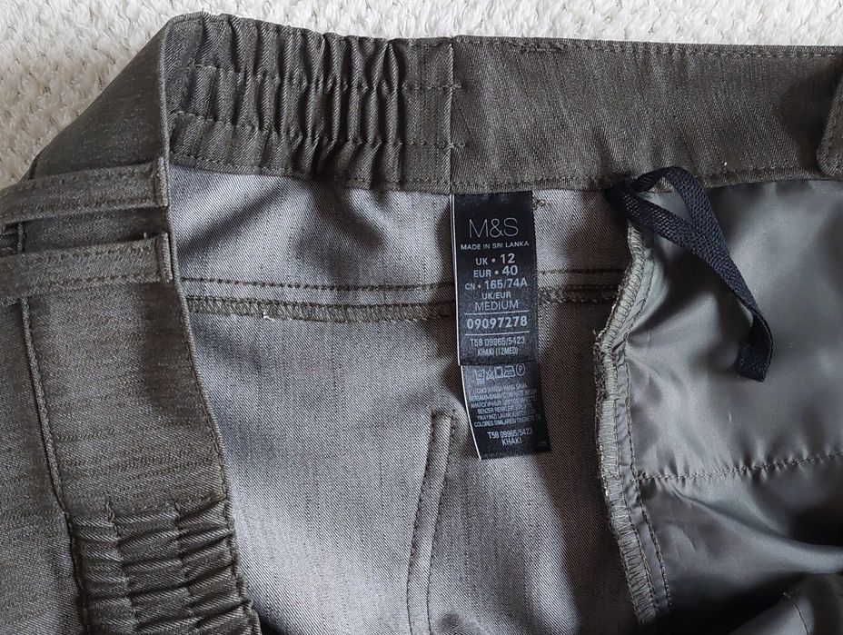 Marks & Spencer Klasyczne Eleganckie Spodnie Materiałowe Szare 40 NOWE
