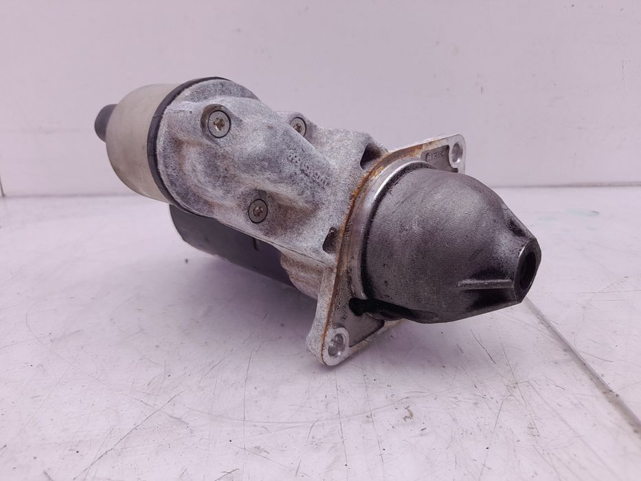 Motor de arranque OPEL Astra J