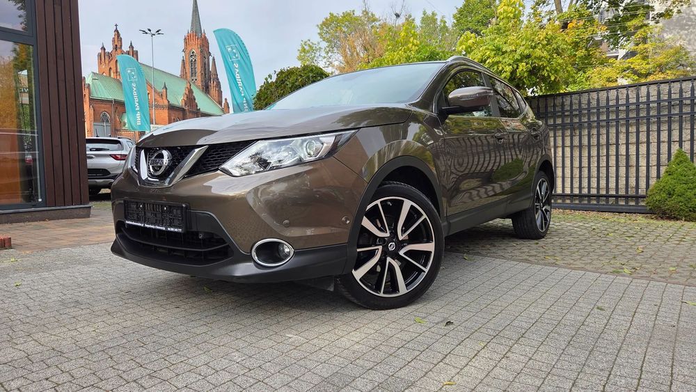 Nissan Qashqai Led ! Nawigacja ! Kamera cofania ! Udokumentowany przebieg !