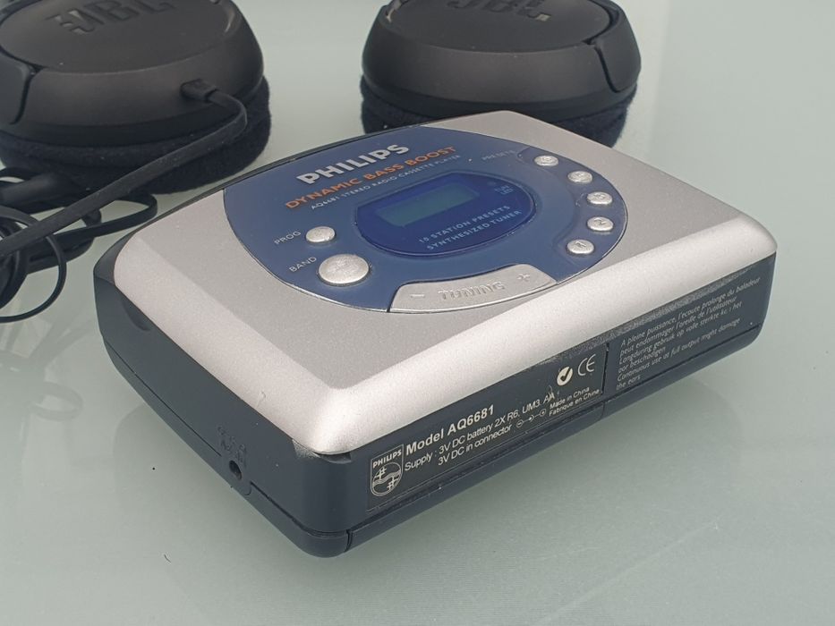 Odtwarzacz przenośny walkman Philips aq6681 z radiem